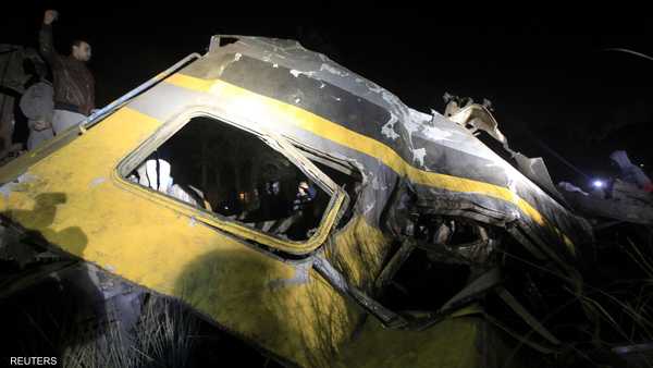   حوادث قطارات ,   مصر ,   استقالة وزير ,   الرئيس محمد مرسي ,   حكومة هشام قنديل
