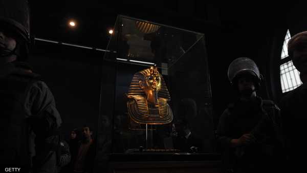   توت عنخ آمون ,   الفراعنة ,   الآثار المصرية ,   مصر ,   السياحة في مصر