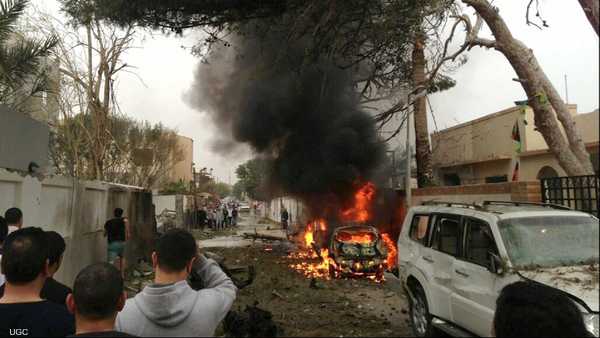   طرابلس ,   ليبيا ,   السفارة الأميركية ,   السفارة الفرنسية ,   انفجار ,   سيارة مفخخة ,   السفير الجزائري