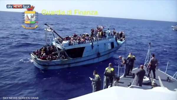   لامبيدوزا ,   جزيرة لامبيدوزا ,   غرقى جزيرة لامبيدوزا ,   إيطاليا ,   مهاجرون ,   أرتيريا ,   البحر المتوسط ,   إنقاذ